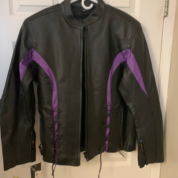 NWT  LEATHER BIKER JACKET  BK/PURPLE - Picture 2 of 7